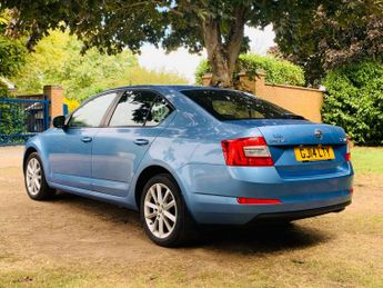 Skoda Octavia 2.0 TDI Elegance DSG Euro 5 (s/s) 5dr