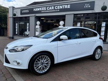 Ford Focus 1.6 TDCi Zetec Navigator Hatchback 5dr Diesel Manual Euro 5 (s/s