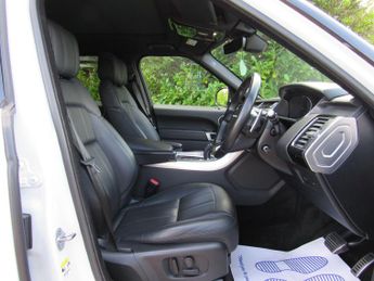 Land Rover Range Rover Sport 3.0 D300 MHEV HSE Silver Auto 4WD Euro 6 (s/s) 5dr