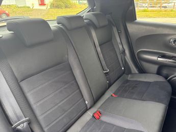Nissan Juke 1.6 N-Connecta XTRON Euro 6 5dr