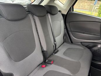 Renault Captur 1.5 dCi ENERGY Dynamique Nav SUV 5dr Diesel Auto Euro 6 (s/s) (9
