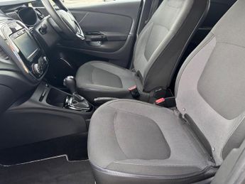 Renault Captur 1.5 dCi ENERGY Dynamique Nav SUV 5dr Diesel Auto Euro 6 (s/s) (9