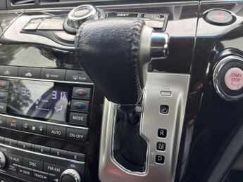 Nissan Elgrand 3.5 V6 HIGHWAY STAR  PREMIUM 7 SEAT AUTO