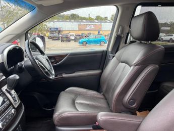Nissan Elgrand 3.5 V6 HIGHWAY STAR  PREMIUM 7 SEAT AUTO