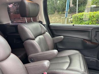 Nissan Elgrand 3.5 V6 HIGHWAY STAR  PREMIUM 7 SEAT AUTO