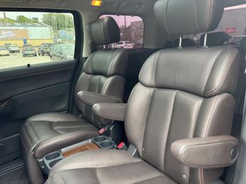 Nissan Elgrand 3.5 V6 HIGHWAY STAR  PREMIUM 7 SEAT AUTO