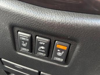 Nissan Elgrand 3.5 V6 HIGHWAY STAR  PREMIUM 7 SEAT AUTO