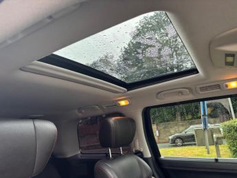Nissan Elgrand 3.5 V6 HIGHWAY STAR  PREMIUM 7 SEAT AUTO
