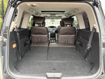 Nissan Elgrand 3.5 V6 HIGHWAY STAR  PREMIUM 7 SEAT AUTO