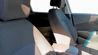 Hyundai Kona 1.6h-GDi Hybrid Premium 5dr Automatic