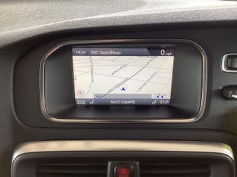 Volvo V40 Cross Country 2.0 D3 Lux Nav Geartronic Euro 5 (s/s) 5dr