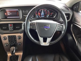 Volvo V40 Cross Country 2.0 D3 Lux Nav Geartronic Euro 5 (s/s) 5dr