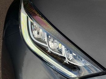 Toyota Yaris 1.5 VVT-h Design E-CVT Euro 6 (s/s) 5dr