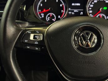 Volkswagen Golf 1.4 TSI BlueMotion Tech ACT GT Hatchback 5dr Petrol DSG Euro 6 (