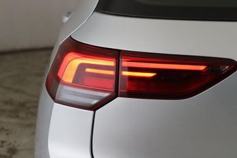 Volkswagen Golf 1.0 TSI Life Euro 6 (s/s) 5dr