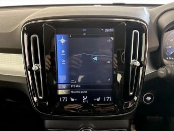 Volvo XC40 1.5 T3 Momentum Pro Auto Euro 6 (s/s) 5dr