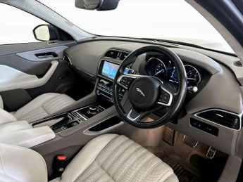 Jaguar F-PACE 2.0 D180 Portfolio Auto AWD Euro 6 (s/s) 5dr
