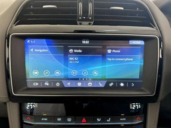 Jaguar F-PACE 2.0 D180 Portfolio Auto AWD Euro 6 (s/s) 5dr