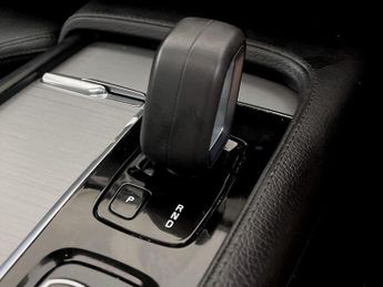 Volvo XC90 2.0h T8 Recharge 18.8kWh Core Auto 4WD Euro 6 (s/s) 5dr