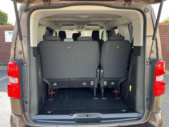 Toyota PROACE Verso 1.5D Shuttle Medium MPV MWB Euro 6 (s/s) 5dr (9 Seat)