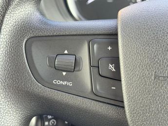 Toyota PROACE Verso 1.5D Shuttle Medium MPV MWB Euro 6 (s/s) 5dr (9 Seat)