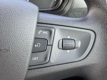 Toyota PROACE Verso 1.5D Shuttle Medium MPV MWB Euro 6 (s/s) 5dr (9 Seat)