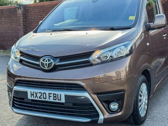 Toyota PROACE Verso 1.5D Shuttle Medium MPV MWB Euro 6 (s/s) 5dr (9 Seat)