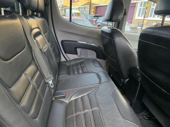 Mitsubishi L200 2.5 DI-D Barbarian Black Auto 4WD Euro 5 4dr (LB)