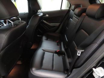 Mercedes-Benz GLA 2.1 GLA220d Sport 7G-DCT 4MATIC Euro 6 (s/s) 5dr