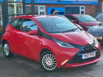 Toyota AYGO 1.0 VVT-i x-play Euro 6 5dr
