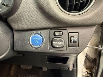 Toyota Yaris 1.5 VVT-h Icon E-CVT Euro 6 5dr