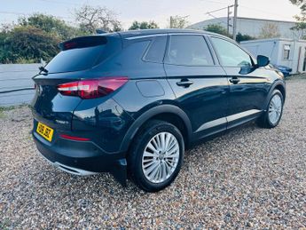 Vauxhall Grandland X 1.5 Turbo D BlueInjection Tech Line Nav Auto Euro 6 (s/s) 5dr