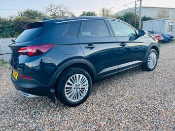 Vauxhall Grandland X 1.5 Turbo D BlueInjection Tech Line Nav Auto Euro 6 (s/s) 5dr