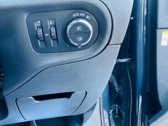 Vauxhall Grandland X 1.5 Turbo D BlueInjection Tech Line Nav Auto Euro 6 (s/s) 5dr