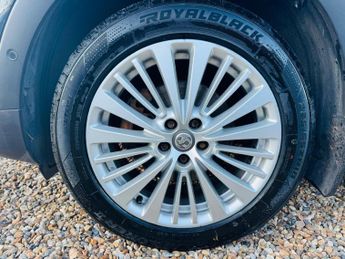 Vauxhall Grandland X 1.5 Turbo D BlueInjection Tech Line Nav Auto Euro 6 (s/s) 5dr