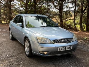 Ford Mondeo 2.0 Ghia X 5dr