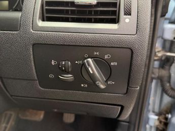 Ford Mondeo 2.0 Ghia X 5dr