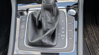 Volkswagen Golf 1.4 TSI BlueMotion Tech SE Hatchback 5dr Petrol DSG Euro 5 (s/s)