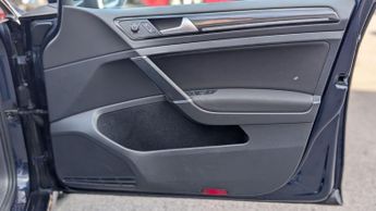 Volkswagen Golf 1.4 TSI BlueMotion Tech SE Hatchback 5dr Petrol DSG Euro 5 (s/s)