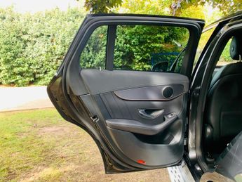 Mercedes-Benz EQC EQC 400 80kWh AMG Line Auto 4MATIC 5dr