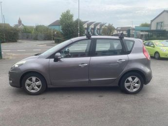 Renault Scenic 1.5 dCi Dynamique Euro 4 5dr