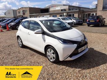 Toyota AYGO 1.0 VVT-i x-play Euro 5 5dr Euro 5