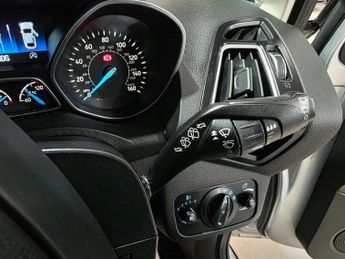 Ford Grand C-Max 1.5 TDCi Titanium Powershift Euro 6 (s/s) 5dr (Nav)