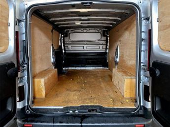 Renault Trafic 2.0 dCi Blue LL30 Sport L2 H1 Euro 6 (s/s) 5dr