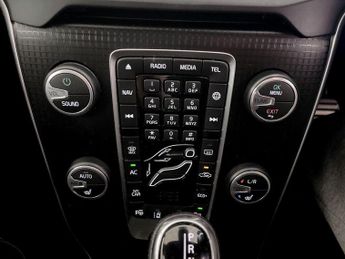 Volvo V40 2.0 D4 R-Design Pro Auto Euro 6 (s/s) 5dr