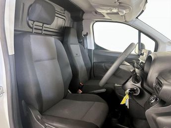 Vauxhall Combo 1.5 Turbo D 2300 Dynamic L1 H1 Euro 6 4dr