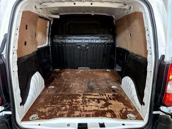Vauxhall Combo 1.5 Turbo D 2300 Dynamic L1 H1 Euro 6 4dr
