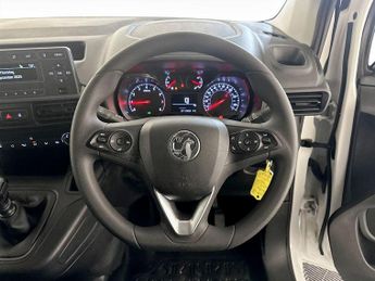Vauxhall Combo 1.5 Turbo D 2300 Dynamic L1 H1 Euro 6 4dr