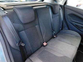Ford Fiesta 1.0T EcoBoost Zetec Powershift Euro 5 5dr