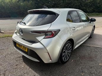 Toyota Corolla 1.8 VVT-h Design CVT Euro 6 (s/s) 5dr